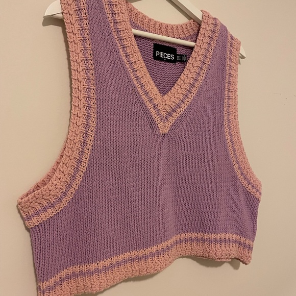 PIECES COTTON CANDY SWEATER VEST - Picture 2 of 4